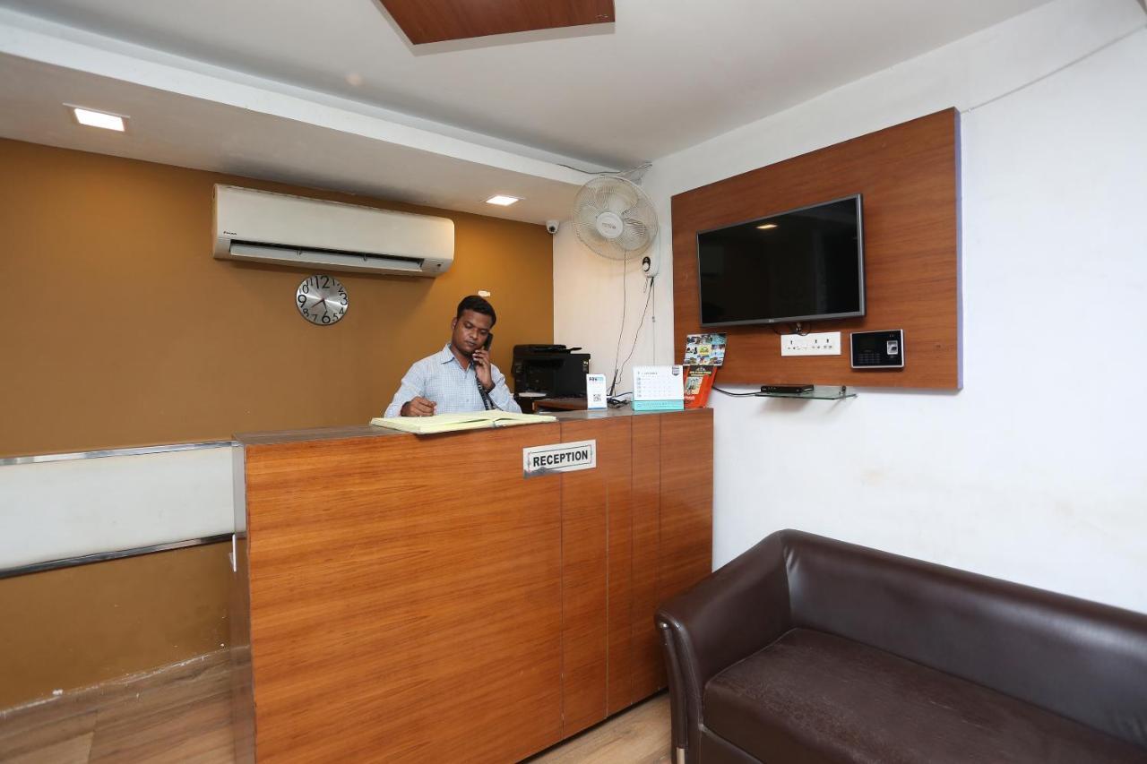 Hotel Collection O 6688 Hotel Dayal 3*